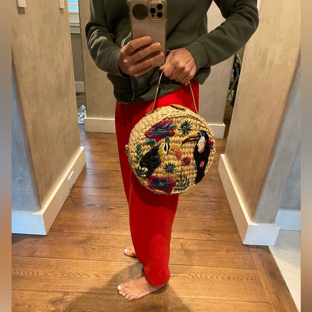 Parrot Straw Bag NEVER USED! - Picture 3 of 3